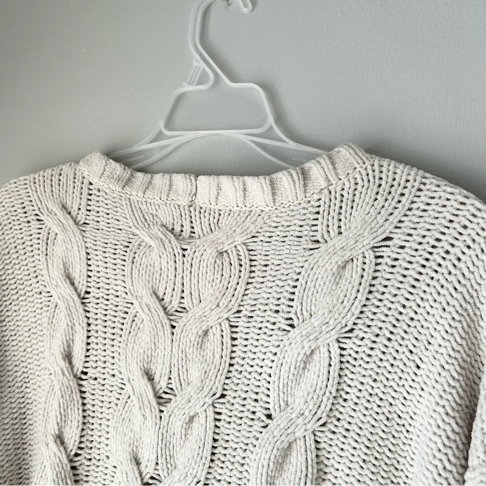 American Eagle Outfitters Cozy Cable Knit Sweater - Cream - Size M - Picture 9 of 9